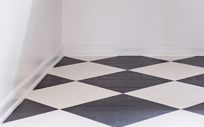 DIY Painted Linoleum Laundry Room Floor